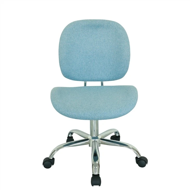 Kursi kantor biru dengan desain ergonomis yang dapat disesuaikan ketinggiannya